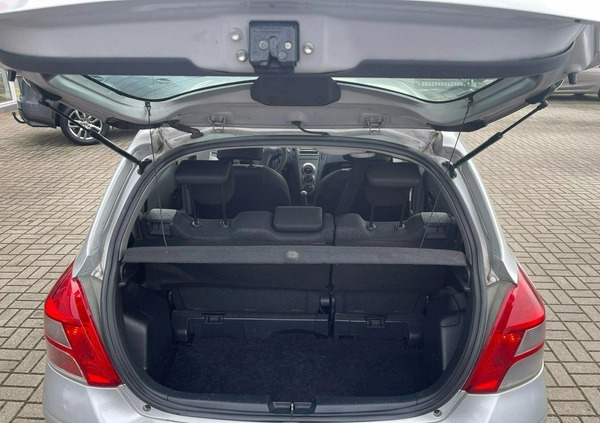 Toyota Yaris cena 18900 przebieg: 163000, rok produkcji 2010 z Olsztyn małe 254